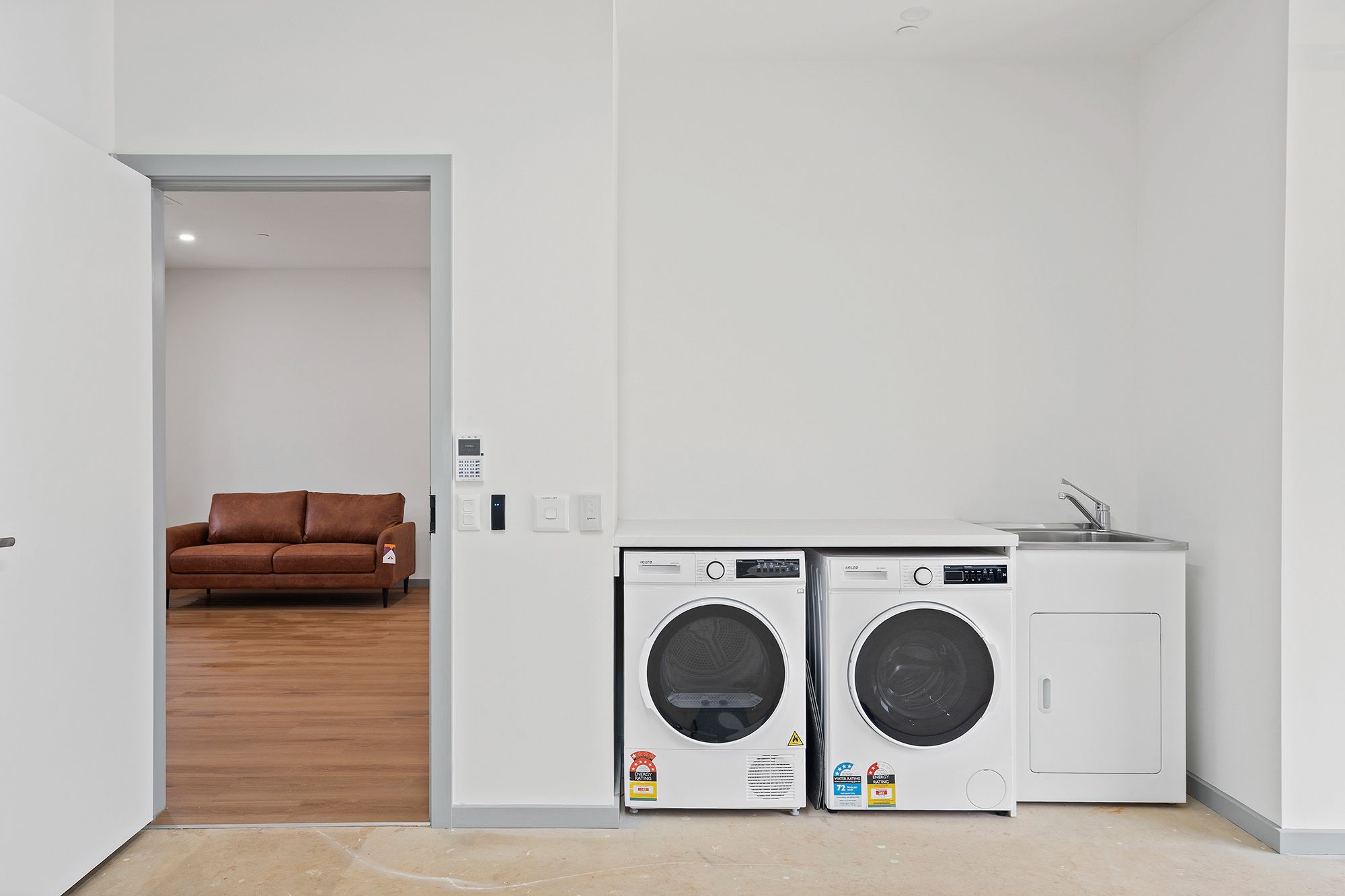 Haydown   Unit 1 Laundry Garage into Living LR No Logo