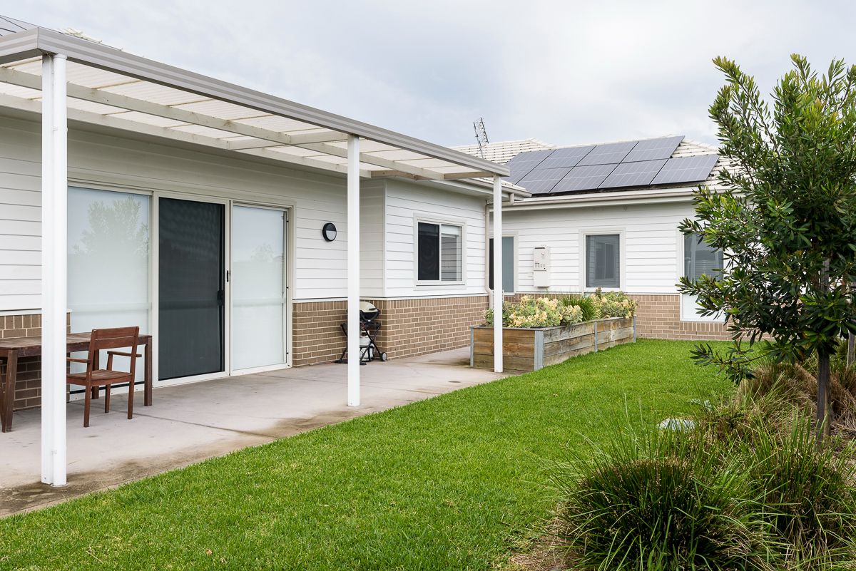 SILL038 LR-fletcher outdoor veranda