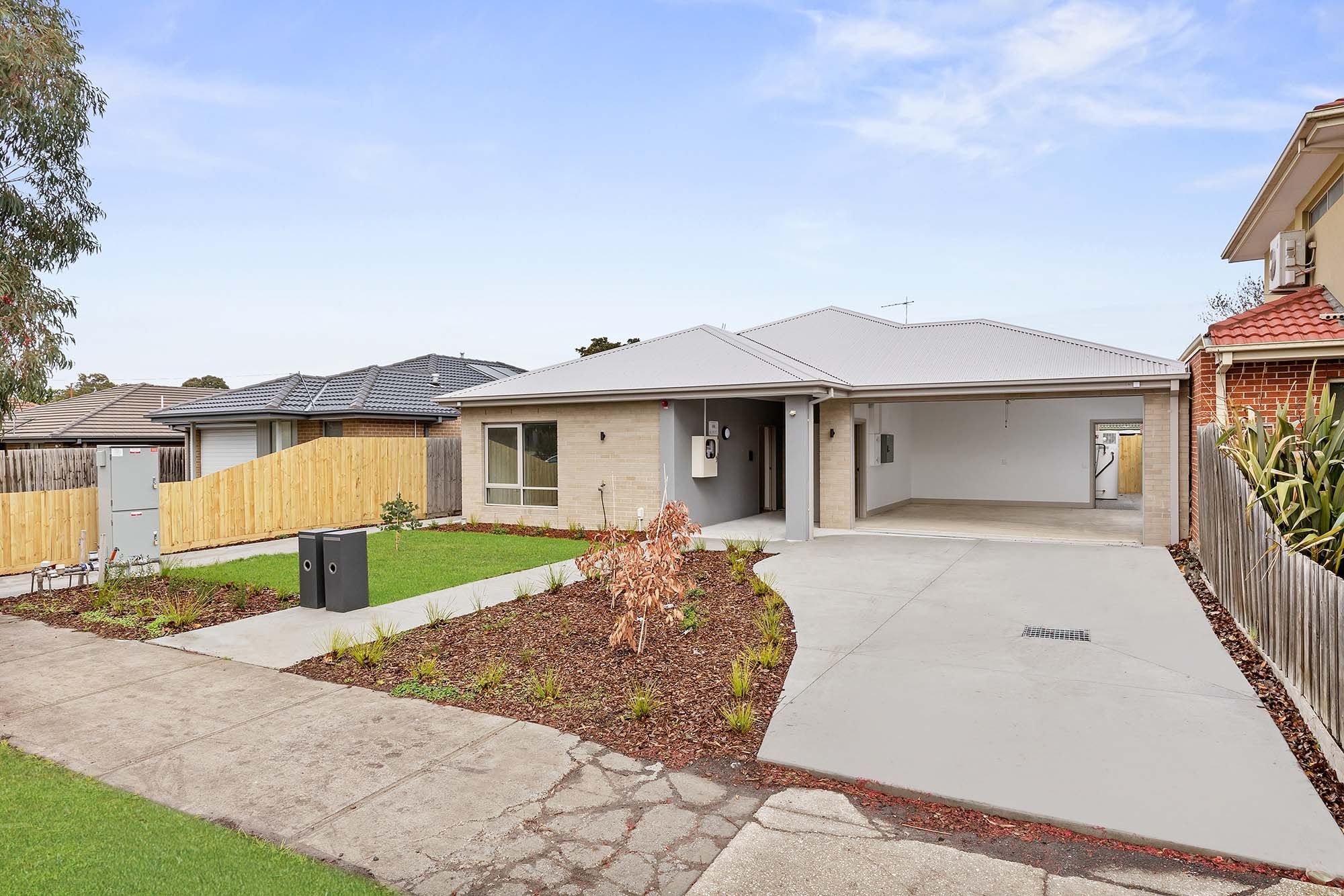 Freda   Facade 2 LR No Logo