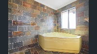 House pic 9jpg