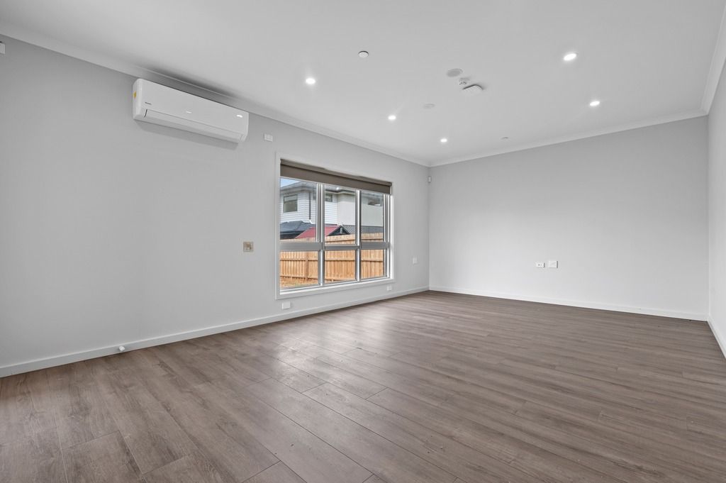 22 Taylor-Street-Cranbourne_004_1024