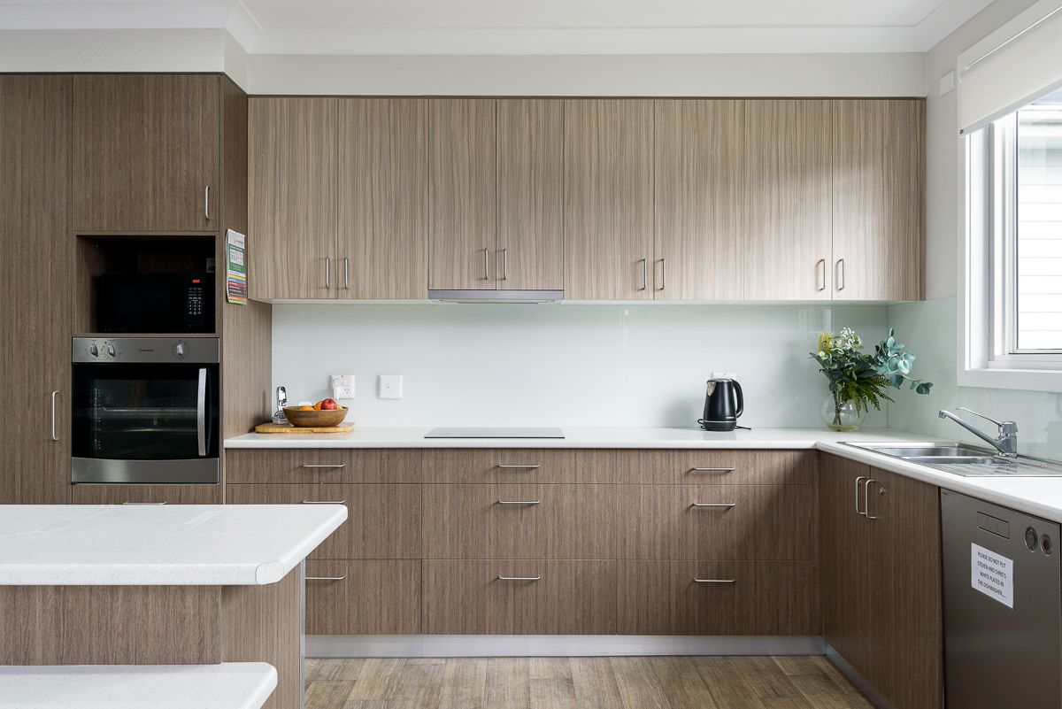 SILL038 LR-Fletcher-shared kitchen1A