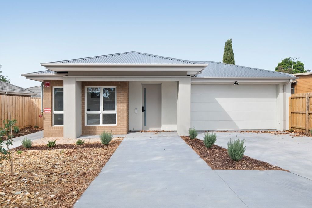 22 Taylor-Street-Cranbourne_001_1024