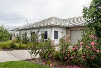 SILL038 LR-fletcher outdoor1C