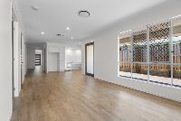 004 Open2view_ID971177-59_Ace_Drive__Glenvale