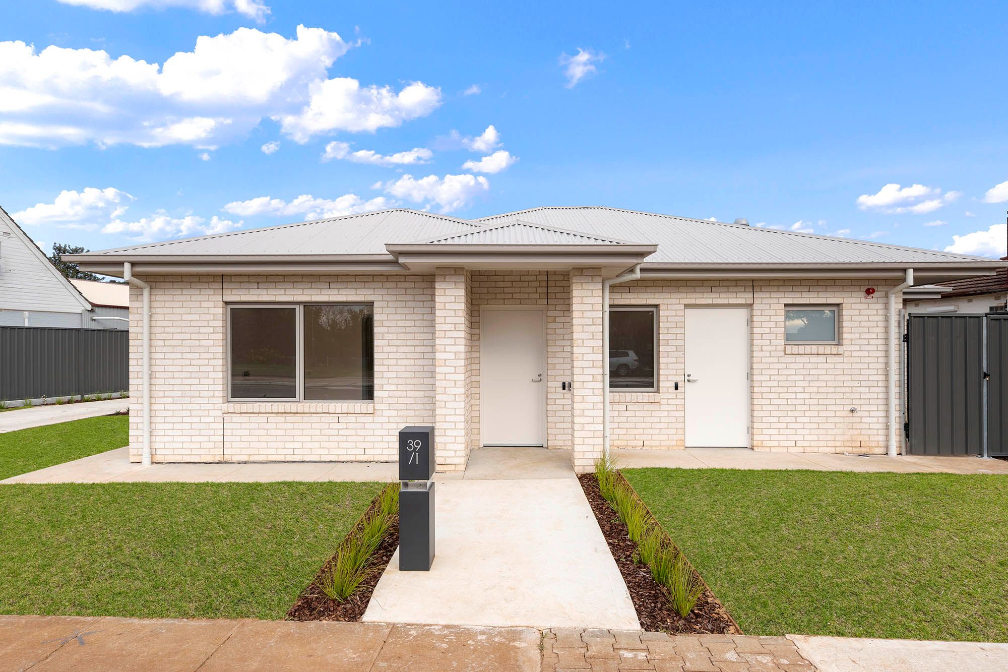 Haydown   Unit 1 Facade LR No Logo