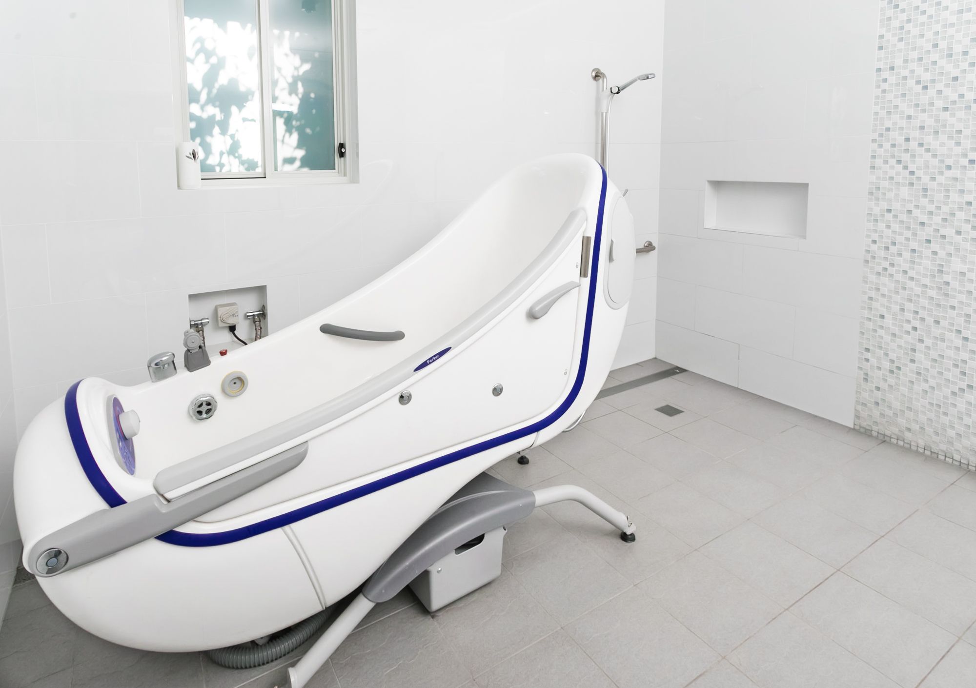 SIL043 LR_Maryland_shared bathroom_2