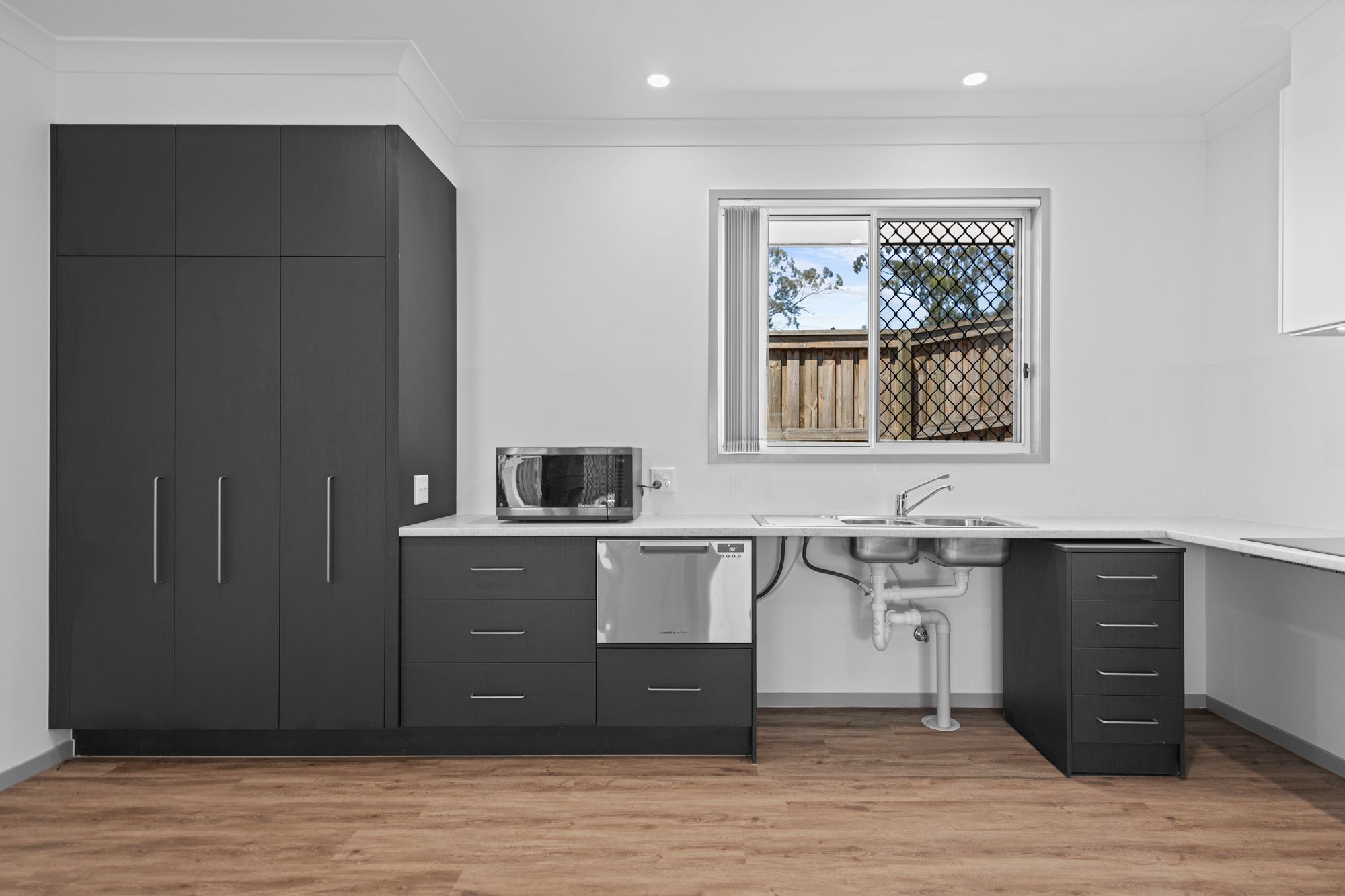 007    ROLLEY PHOTO MEDIA  -24122024