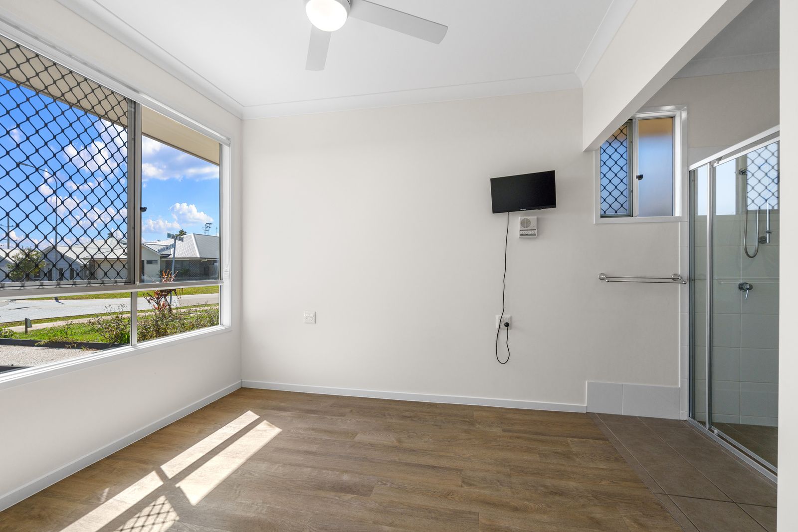 006 Open2view_ID971177-59_Ace_Drive__Glenvale