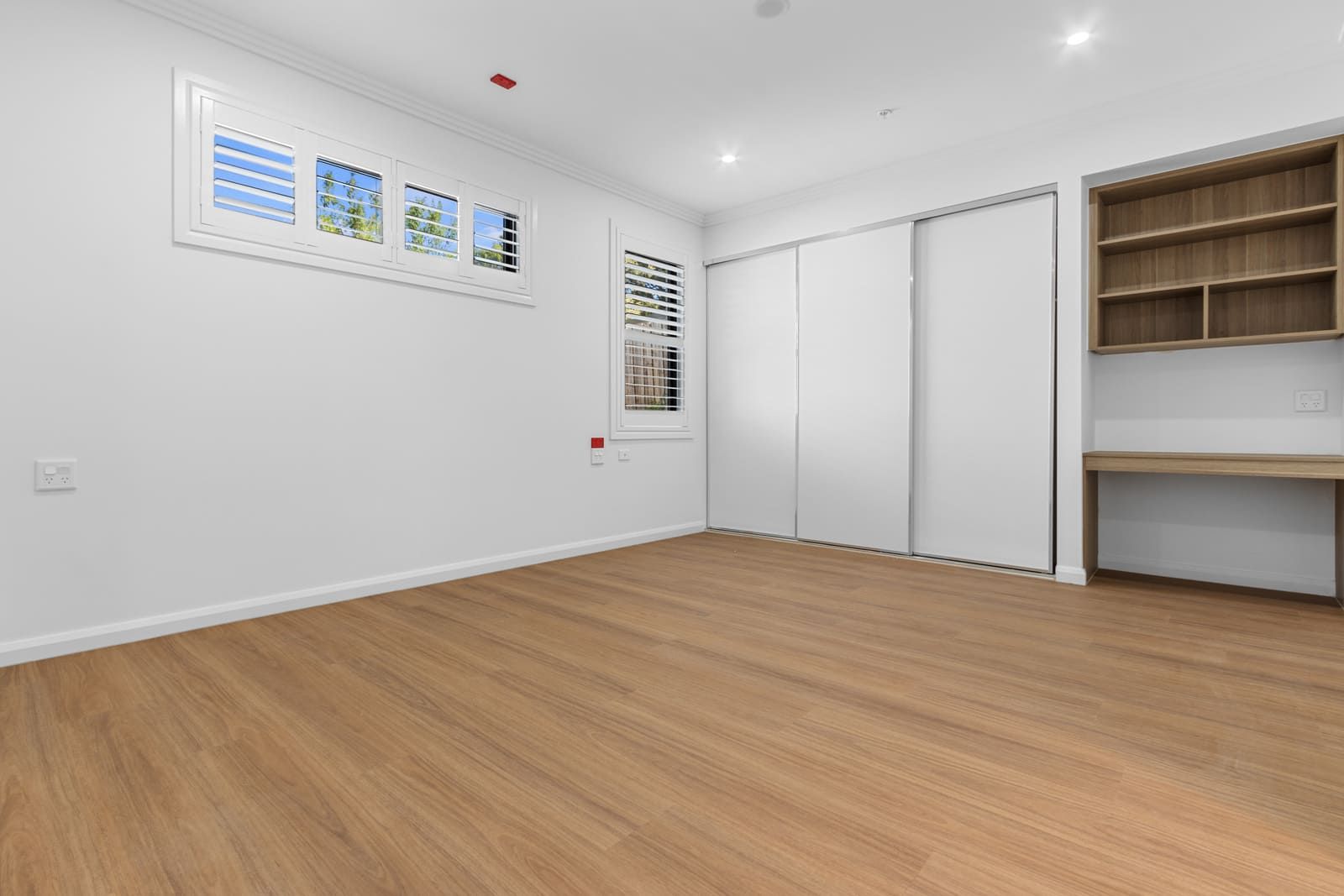 022 Open2view_ID932384-39_Carwarp