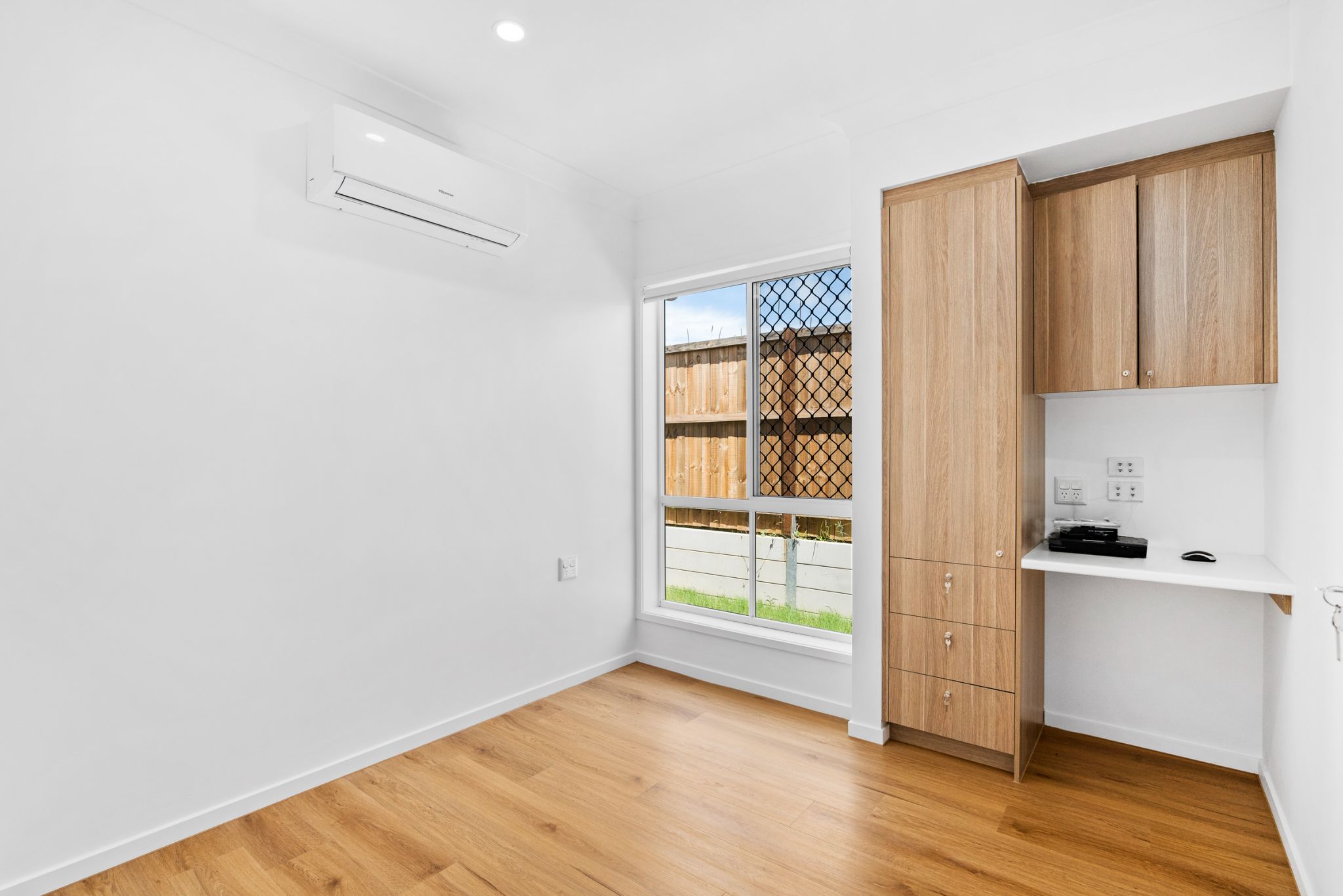 3B Alexander Place 06