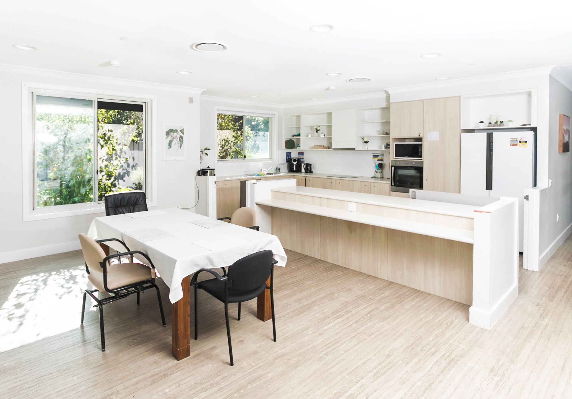 SIL043 LR_Maryland_shared kitchen dining_1