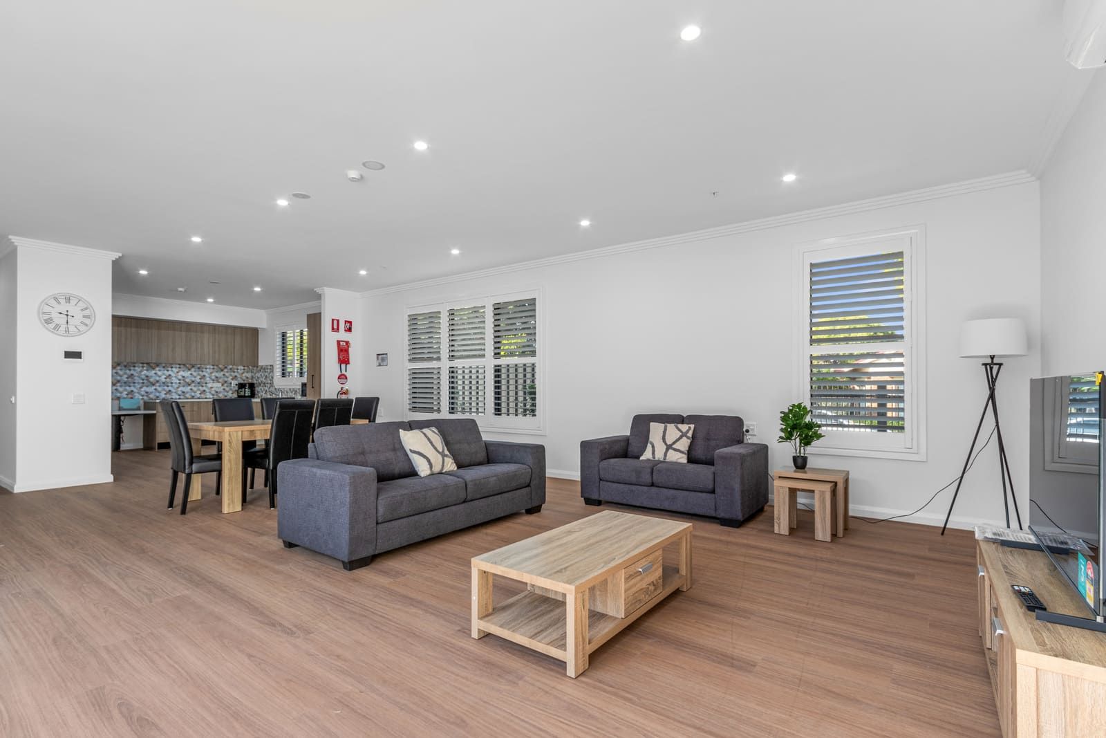 028 Open2view_ID932384-39_Carwarp