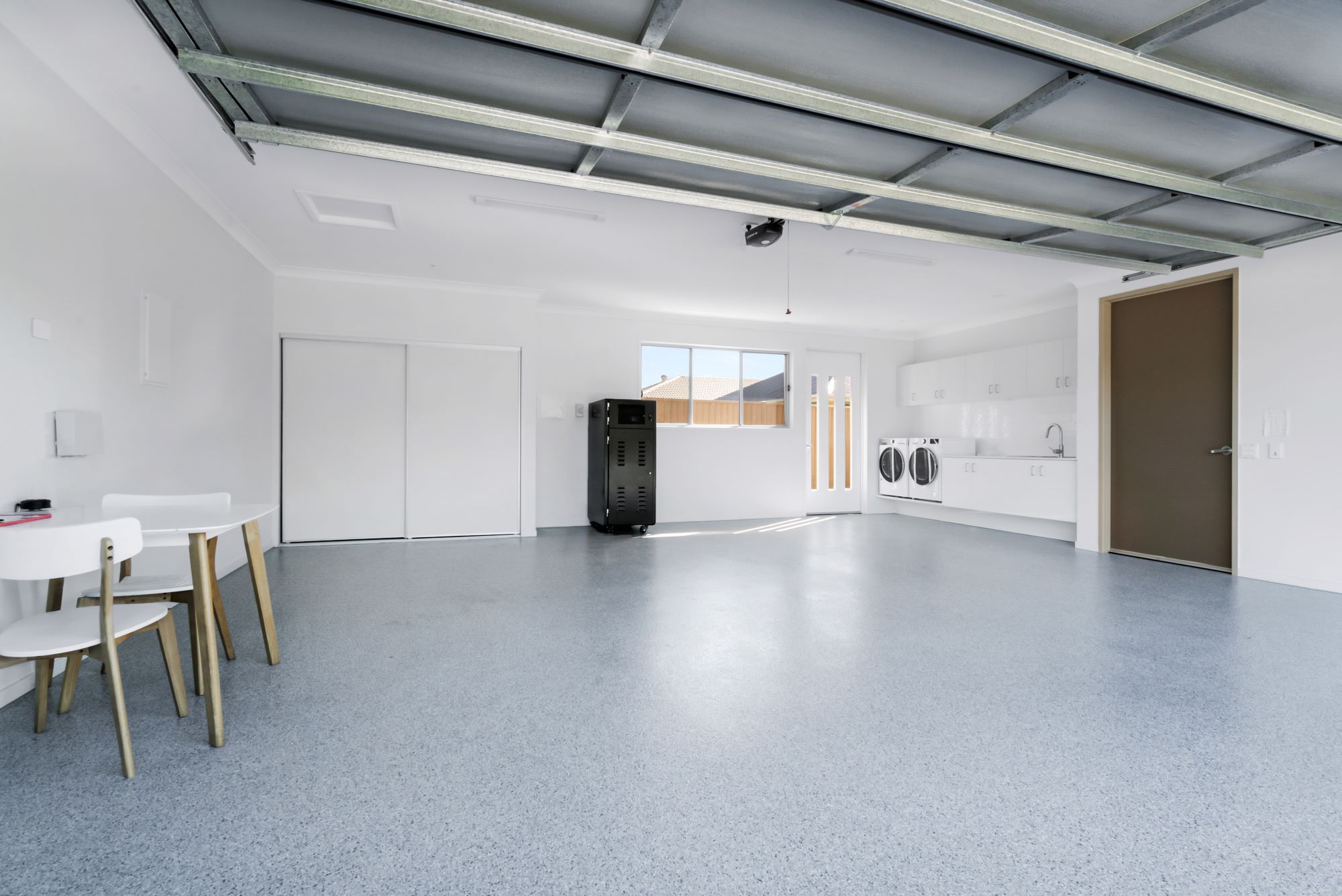 013 Open2view_ID821638-1_Hemlock_Street