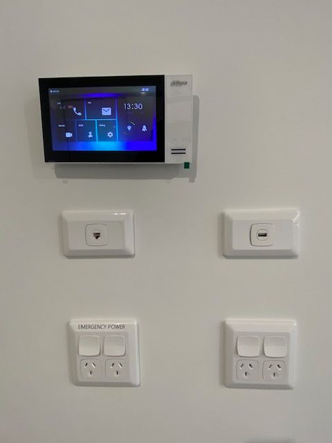 2a comms in each bedroom