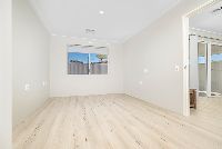 Dampier Street units  12)