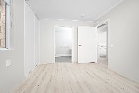 Dampier Street units  17)