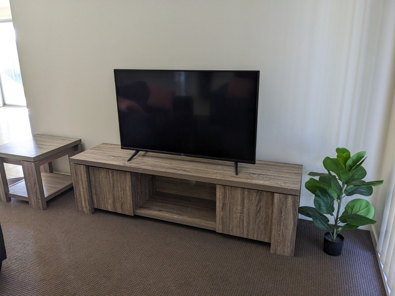 PXL 20230517_222312406