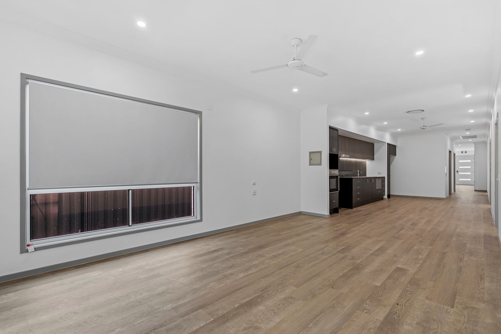 013 Open2view_ID965912-13_Wisteria_Court