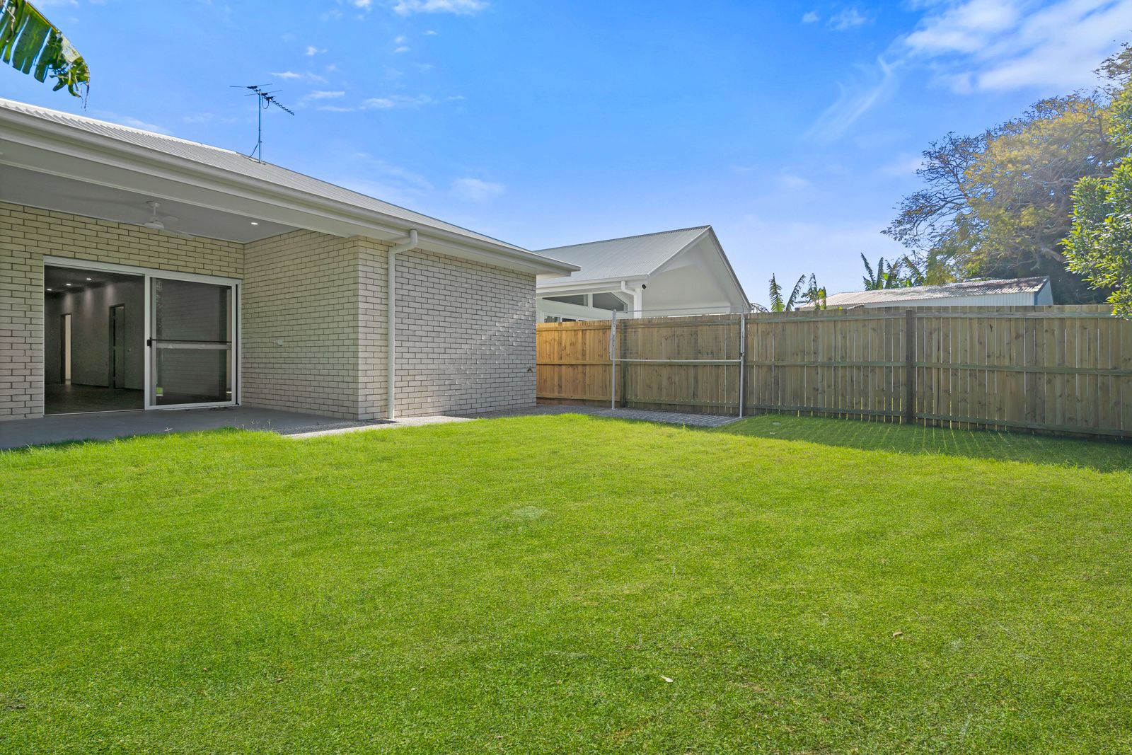 001 Open2view_ID965912-13_Wisteria_Court