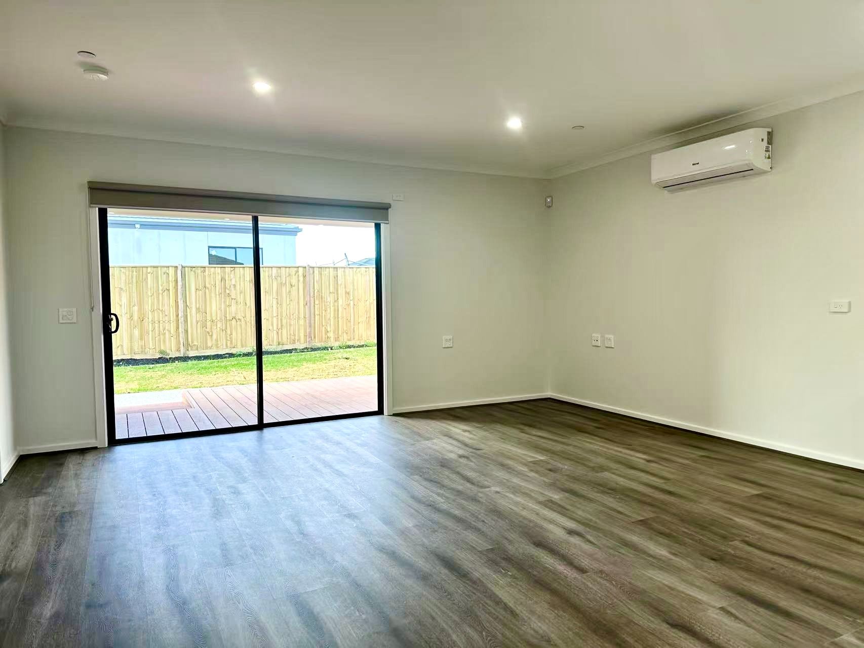 04ad040d5dc14ab9885e3f8dd8c460d3