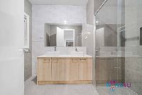 Second ensuite bathroom