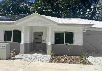 1    Paradise Rd Slacks Creek