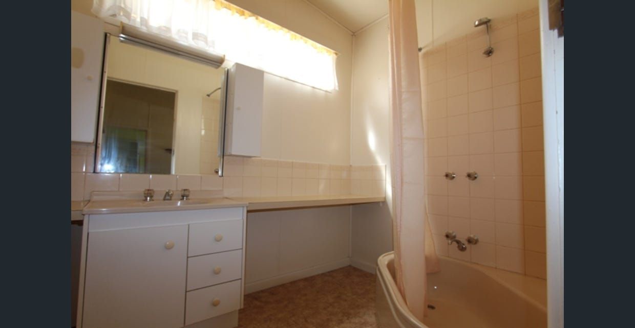 5kingstdingeebathroom