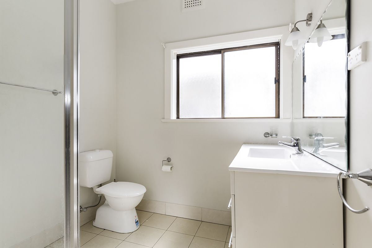 bathroom Web1200x800