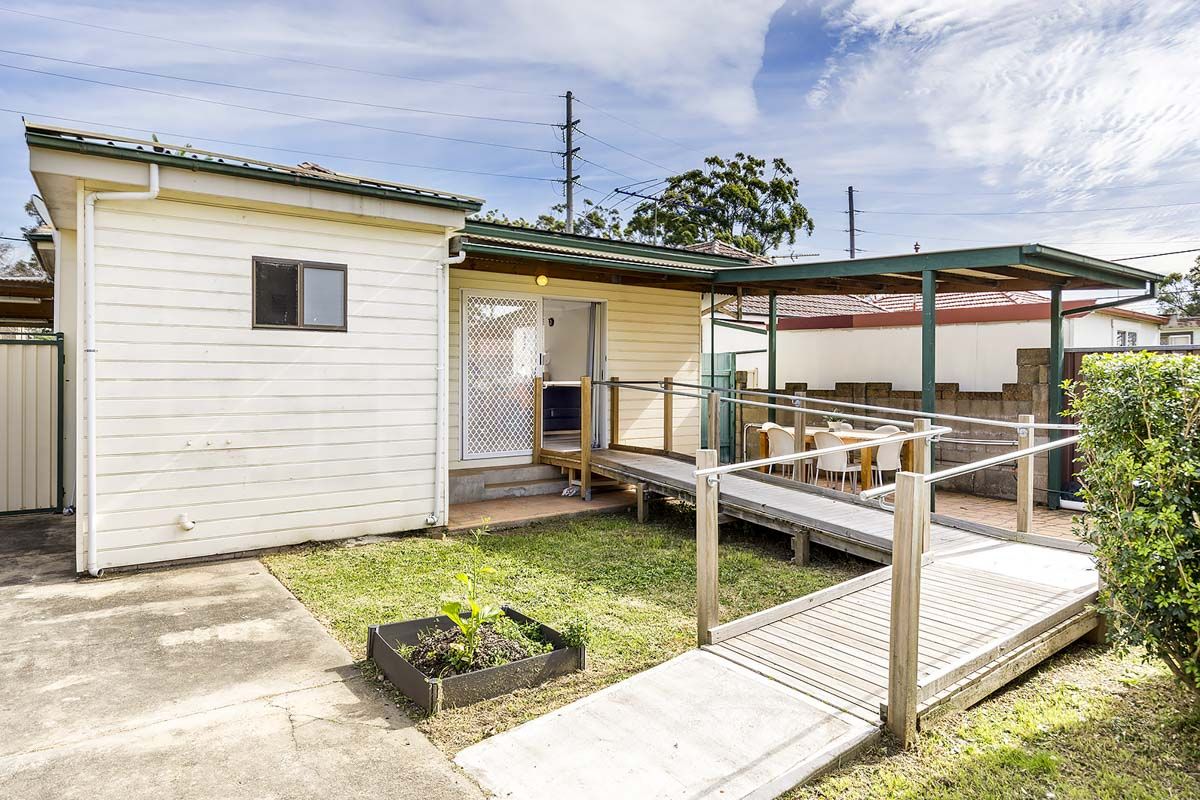 facade back_Web1200x800