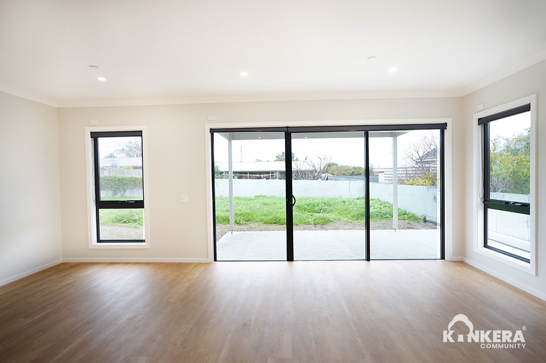 Kingscote Int_13_v1_Small SIze Logo