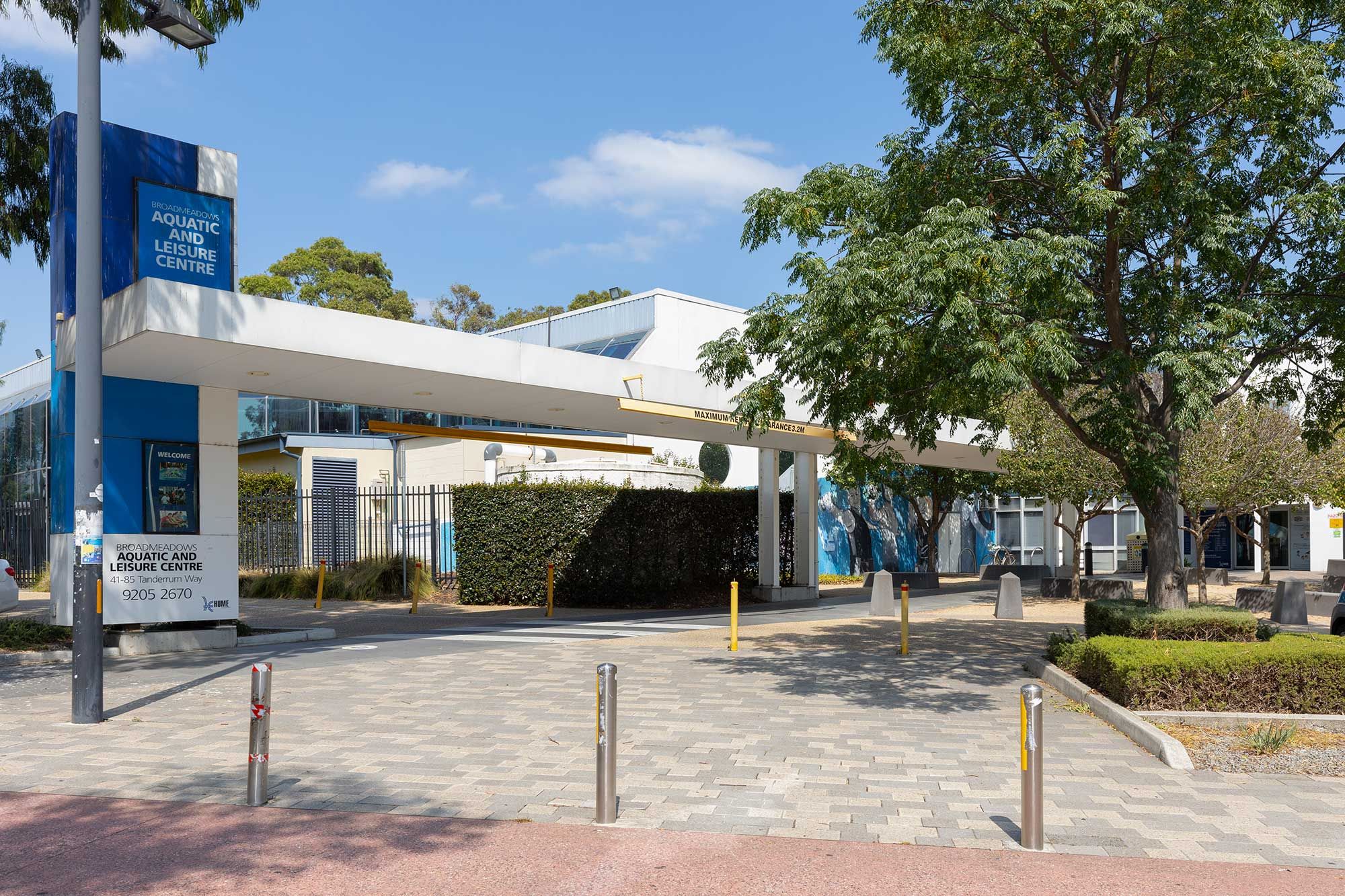 Broadmeadows Aquatic and Leisure Centre LR No Logo