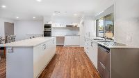 nambour DAX40157P-accommodation-02-l