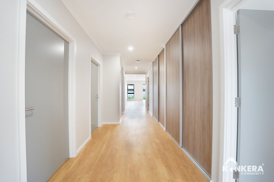 Kingscote Int_10_v1_Small SIze Logo