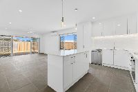 013 Open2view_ID993060-43_Dougan_Street