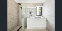photo bathroom 1