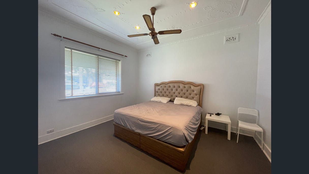 6 beach st bedroom 1