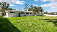 nambour DAX40157P-accommodation-09-l