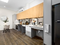 016 Open2view_ID797306-78_Newton_Road