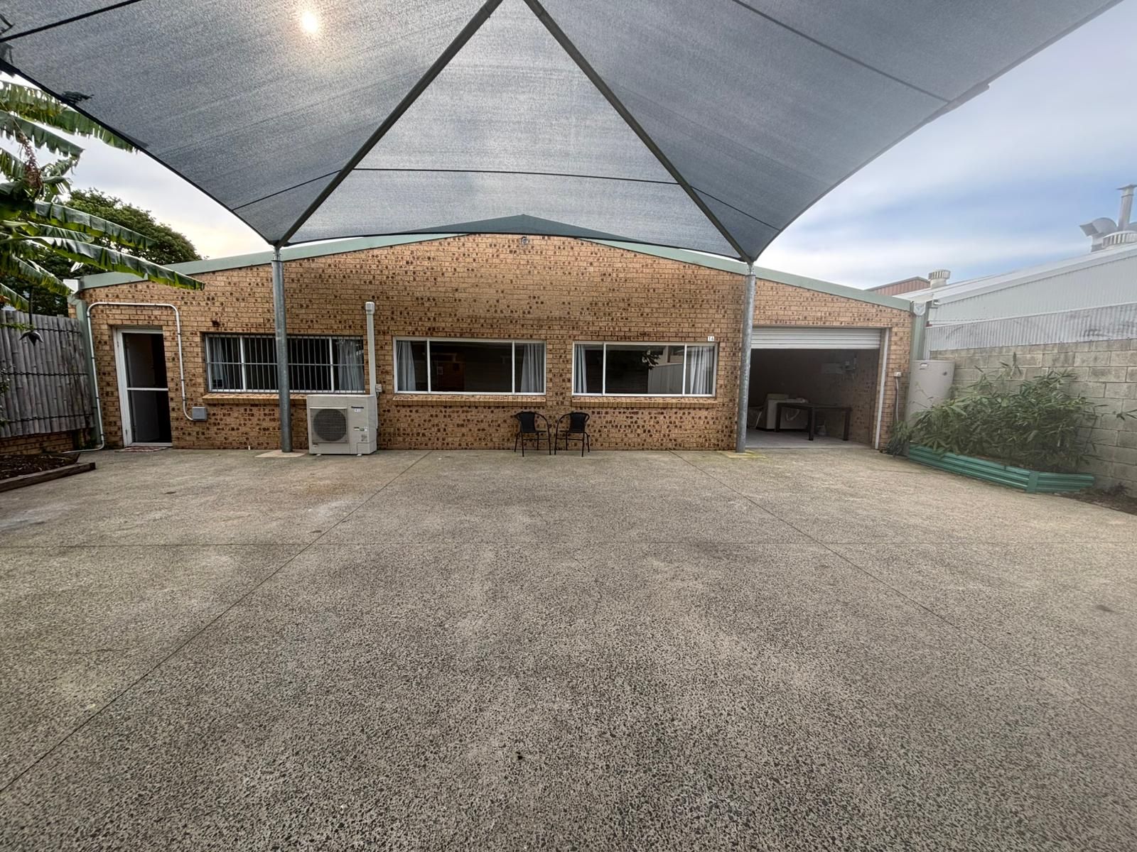 back unit outside pic 3