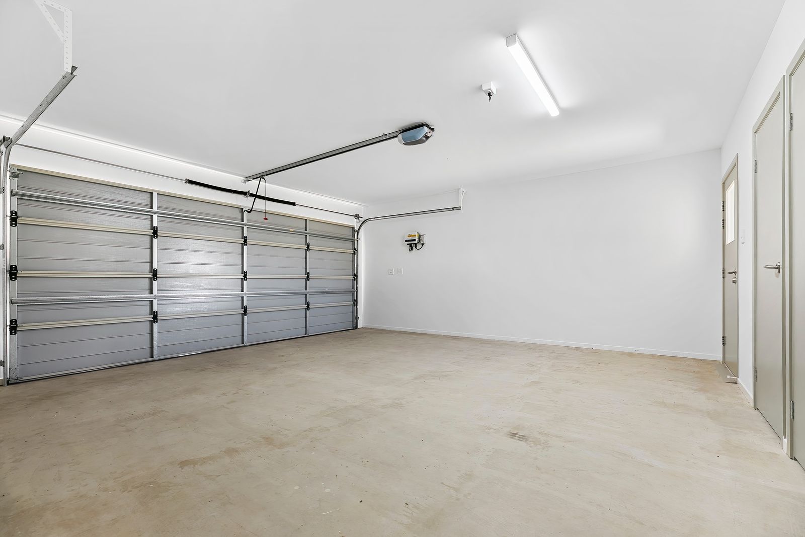 001 Open2view_ID993060-43_Dougan_Street