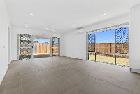 012 Open2view_ID993060-43_Dougan_Street