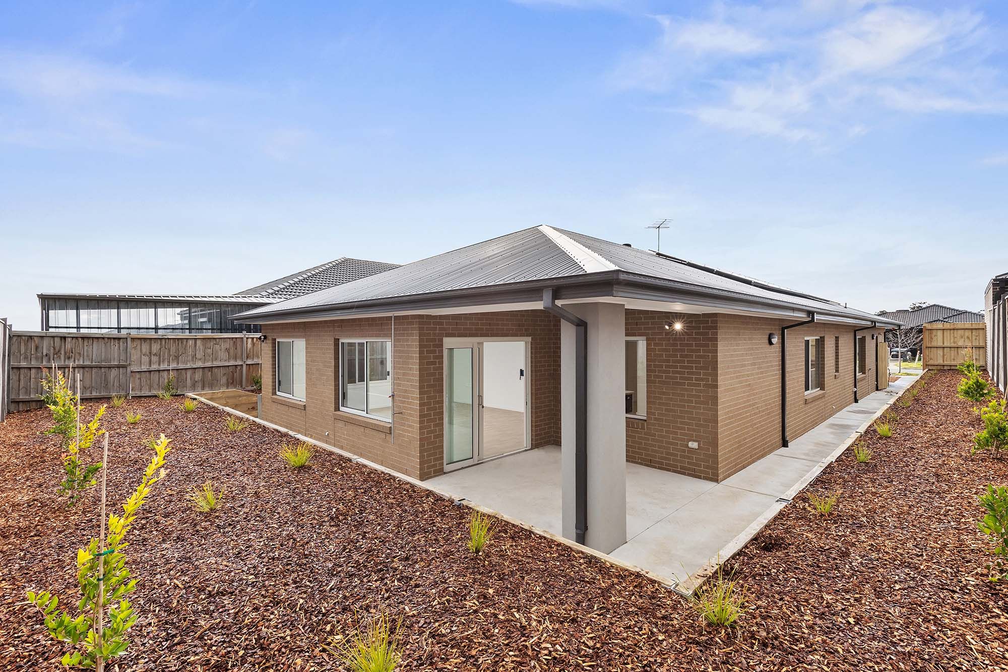 Boilersmith   Backyard 1 LR No Logo