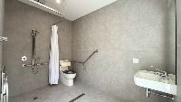 Clyde North   Ensuite 2 reduced