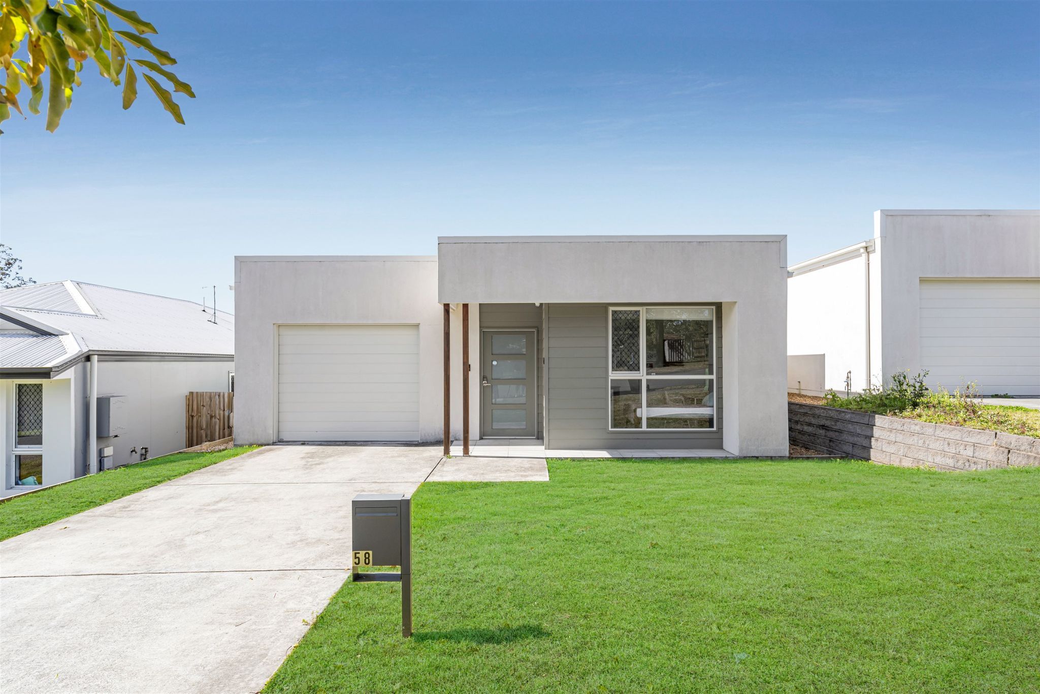 1   North high St 58 - Front