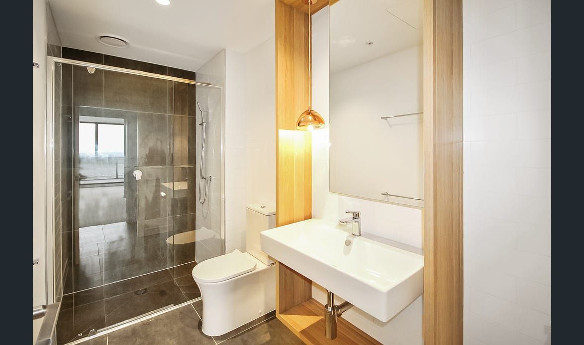 bathroom 01