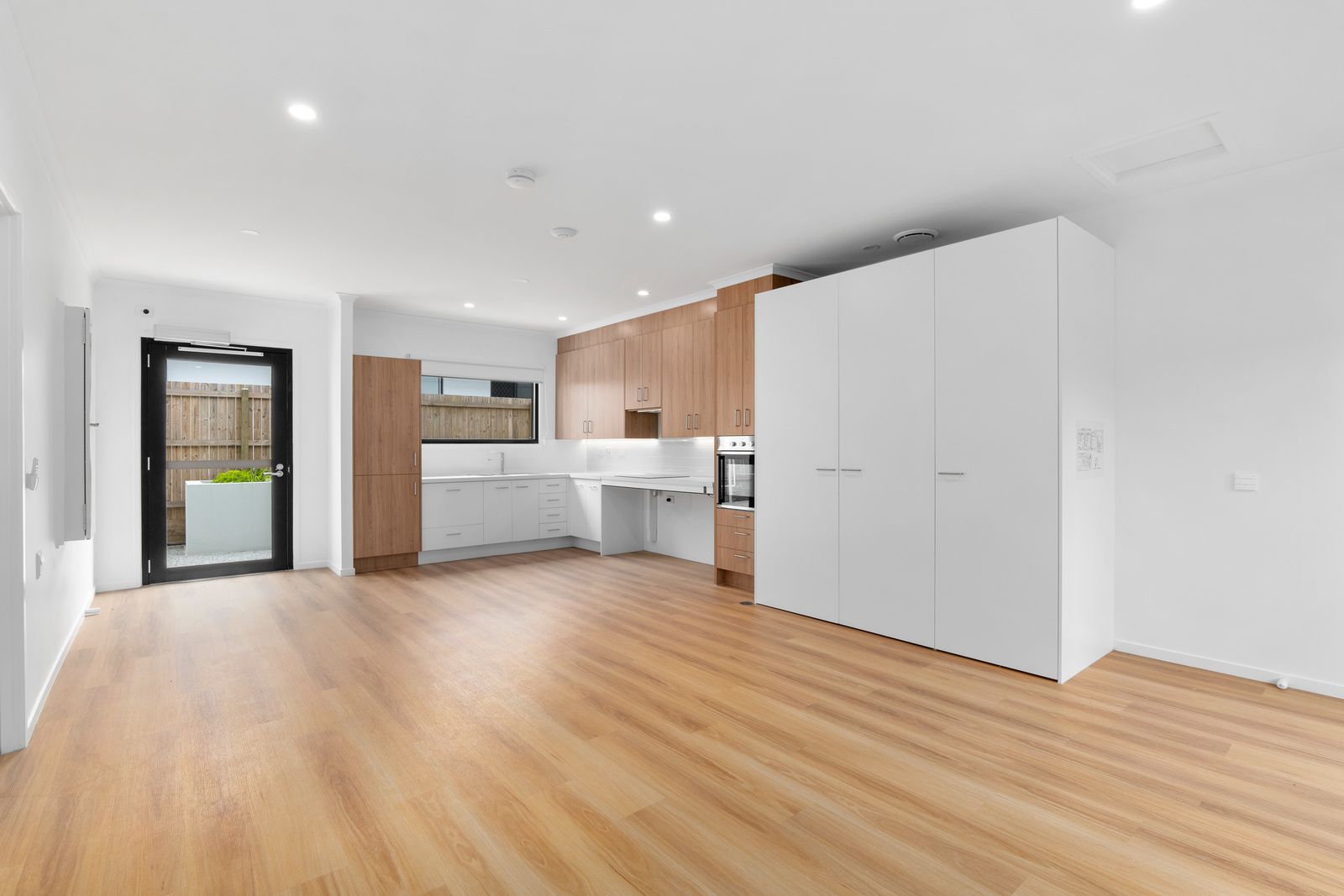 003 Open2view_ID1002398-61__Beck_Street