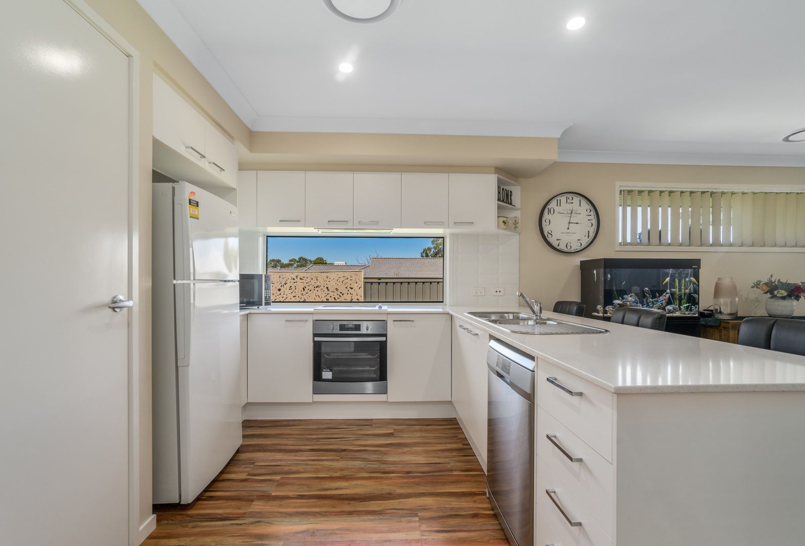 2016787444 12_1_210209_121208-w4000-h2713-1