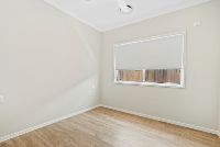 PROFESSIONAL PHOTO   LOW RES 9