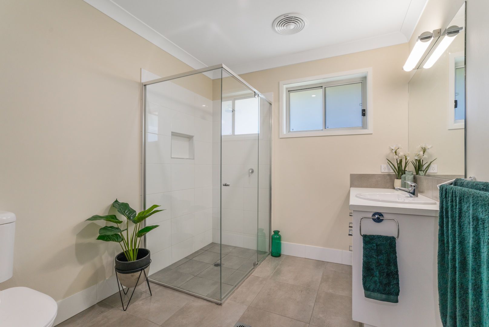 2016787444 14_1_210209_121208-w4000-h2675-1